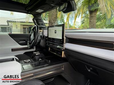 2025 GMC HUMMER EV 2X   - Photo 13 - Miami, FL 33165