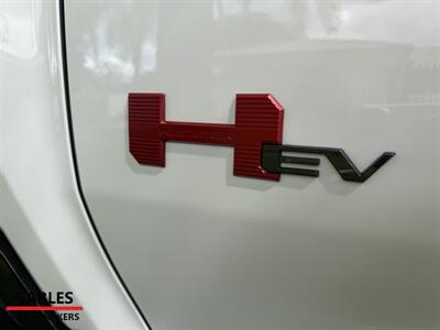 2025 GMC HUMMER EV 2X   - Photo 18 - Miami, FL 33165