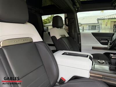 2025 GMC HUMMER EV 2X   - Photo 12 - Miami, FL 33165