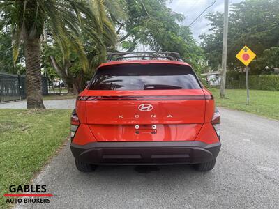 2024 Hyundai KONA SEL   - Photo 6 - Miami, FL 33165