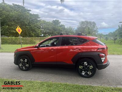 2024 Hyundai KONA SEL   - Photo 11 - Miami, FL 33165