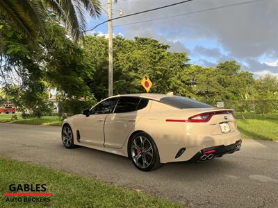 2018 Kia Stinger GT2   - Photo 6 - Miami, FL 33165