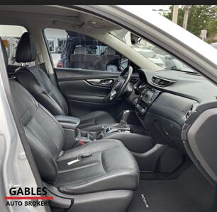 2018 Nissan Rogue SL   - Photo 10 - Miami, FL 33165