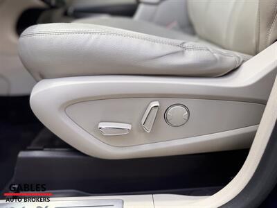 2017 Lincoln MKC Premiere   - Photo 23 - Miami, FL 33165