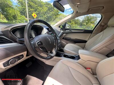 2017 Lincoln MKC Premiere   - Photo 19 - Miami, FL 33165