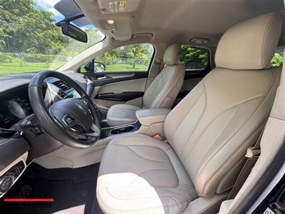 2017 Lincoln MKC Premiere   - Photo 25 - Miami, FL 33165