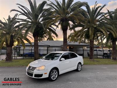 2010 Volkswagen Jetta S   - Photo 2 - Miami, FL 33165