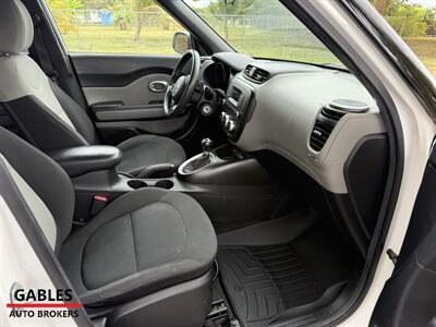 2014 Kia Soul   - Photo 13 - Miami, FL 33165