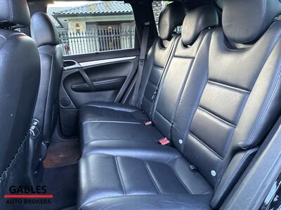 2010 Porsche Cayenne Tiptronic - Photo 22 - Miami, FL 33165