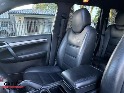 2010 Porsche Cayenne Tiptronic - Photo 19 - Miami, FL 33165