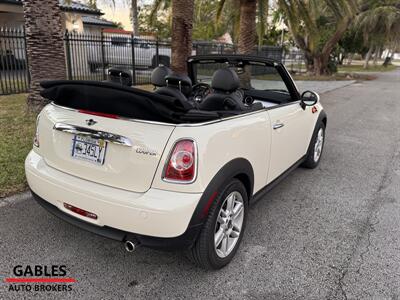 2015 MINI Convertible Cooper   - Photo 17 - Miami, FL 33165