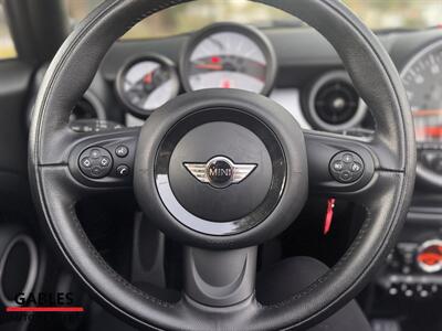 2015 MINI Convertible Cooper   - Photo 21 - Miami, FL 33165