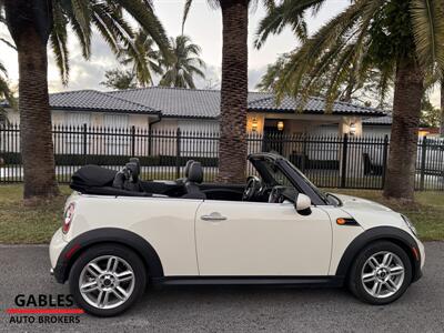 2015 MINI Convertible Cooper   - Photo 15 - Miami, FL 33165