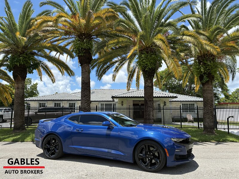 2019 Chevrolet Camaro SS   - Photo 1 - Miami, FL 33165