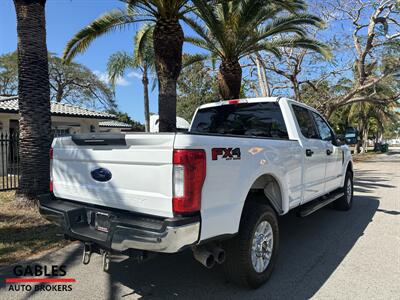 2019 Ford F-250 Super Duty XLT   - Photo 5 - Miami, FL 33165