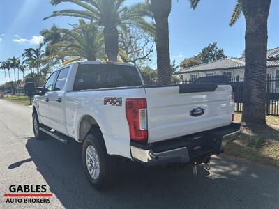 2019 Ford F-250 Super Duty XLT   - Photo 12 - Miami, FL 33165