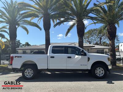 2019 Ford F-250 Super Duty XLT   - Photo 2 - Miami, FL 33165