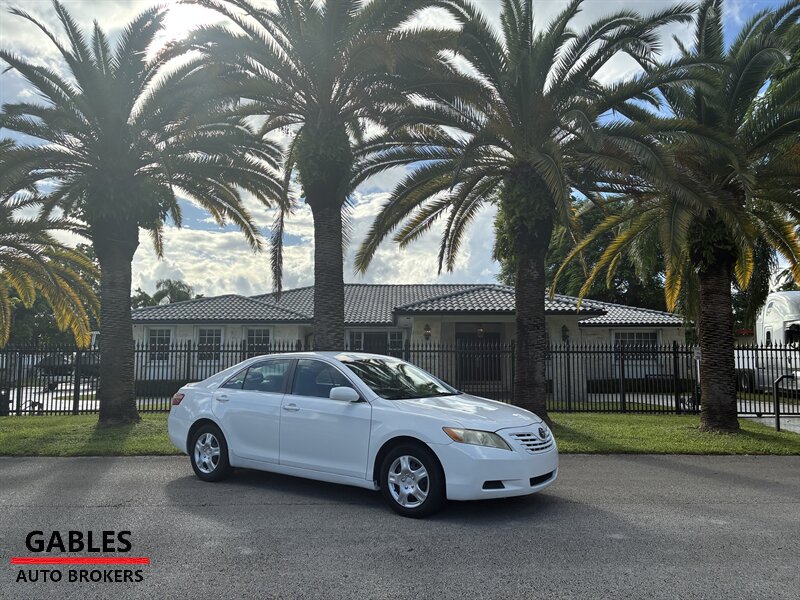 2009 Toyota Camry LE  