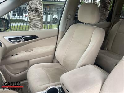 2013 Nissan Pathfinder S   - Photo 16 - Miami, FL 33165