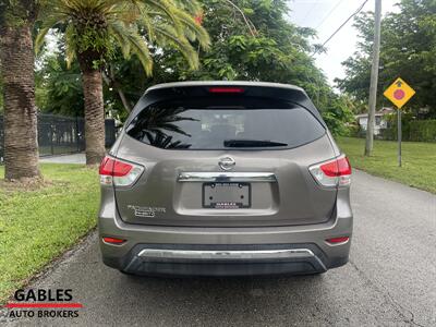 2013 Nissan Pathfinder S   - Photo 6 - Miami, FL 33165