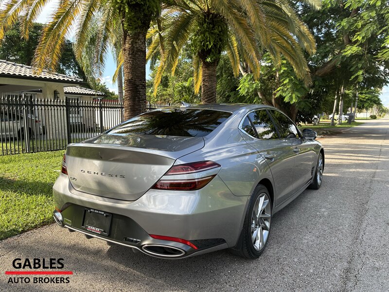 2025 Genesis G70 2.5T Standard
