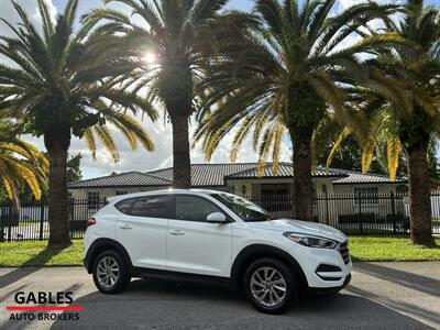 2017 Hyundai TUCSON SE - Photo 1 - Miami, FL 33165