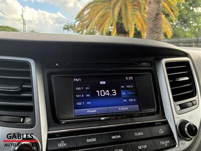 2017 Hyundai TUCSON SE - Photo 19 - Miami, FL 33165