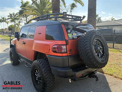 2010 Toyota FJ Cruiser   - Photo 12 - Miami, FL 33165
