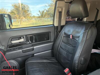 2010 Toyota FJ Cruiser   - Photo 22 - Miami, FL 33165