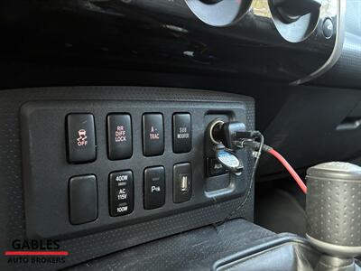 2010 Toyota FJ Cruiser   - Photo 20 - Miami, FL 33165