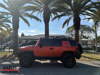 2010 Toyota FJ Cruiser   - Photo 9 - Miami, FL 33165