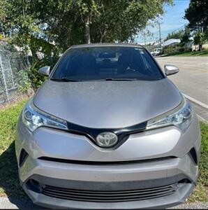 2019 Toyota C-HR XLE   - Photo 17 - Miami, FL 33165