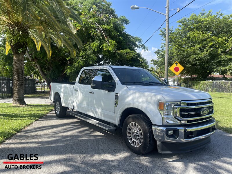 2022 Ford F-350 Super Duty Lariat  