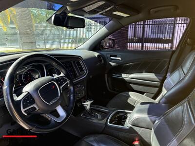 2017 Dodge Charger SXT   - Photo 13 - Miami, FL 33165