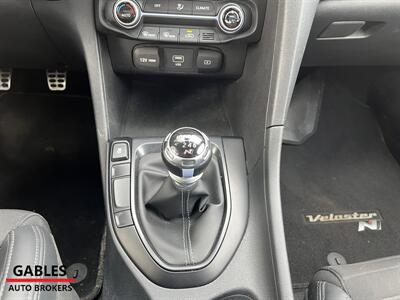 2022 Hyundai VELOSTER N   - Photo 26 - Miami, FL 33165