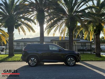 2023 Nissan Rogue SV - Photo 2 - Miami, FL 33165