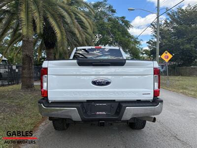 2017 Ford F-350 Super Duty XLT   - Photo 6 - Miami, FL 33165