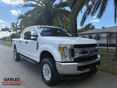 2017 Ford F-350 Super Duty XLT   - Photo 4 - Miami, FL 33165