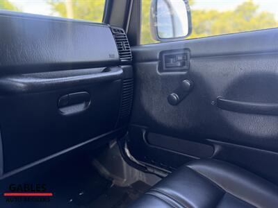 2006 Jeep Wrangler X   - Photo 19 - Miami, FL 33165