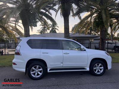 2018 Lexus GX 460   - Photo 8 - Miami, FL 33165