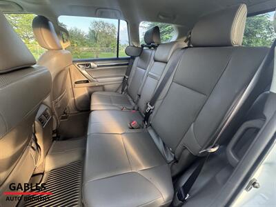 2018 Lexus GX 460   - Photo 26 - Miami, FL 33165