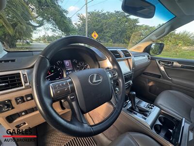 2018 Lexus GX 460   - Photo 15 - Miami, FL 33165