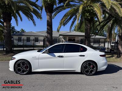 2023 Alfa Romeo Giulia Veloce   - Photo 3 - Miami, FL 33165
