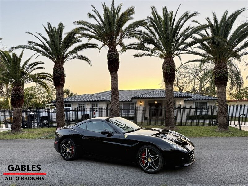 2015 Ferrari California T - Photo 1 - Miami, FL 33165