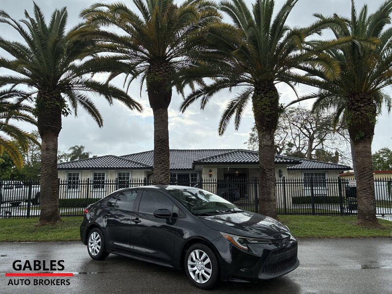 2021 Toyota Corolla LE   - Photo 1 - Miami, FL 33165