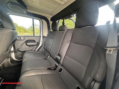 2022 Jeep Gladiator Altitude   - Photo 19 - Miami, FL 33165