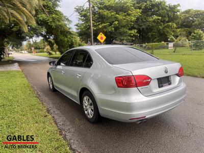 2013 Volkswagen Jetta   - Photo 11 - Miami, FL 33165