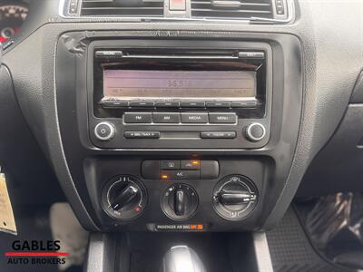 2013 Volkswagen Jetta   - Photo 28 - Miami, FL 33165