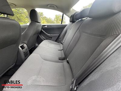 2013 Volkswagen Jetta   - Photo 21 - Miami, FL 33165