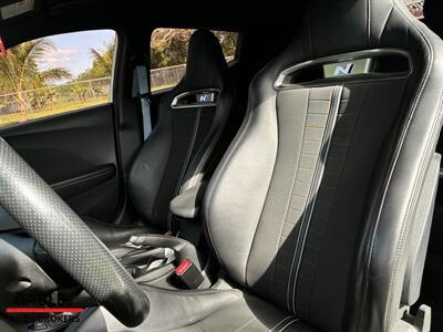 2022 Hyundai VELOSTER N   - Photo 13 - Miami, FL 33165